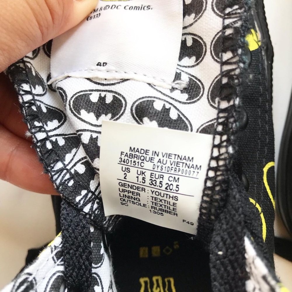 Converse DC Comics Batman high top sneakers EUC 2Y - Picture 7 of 8